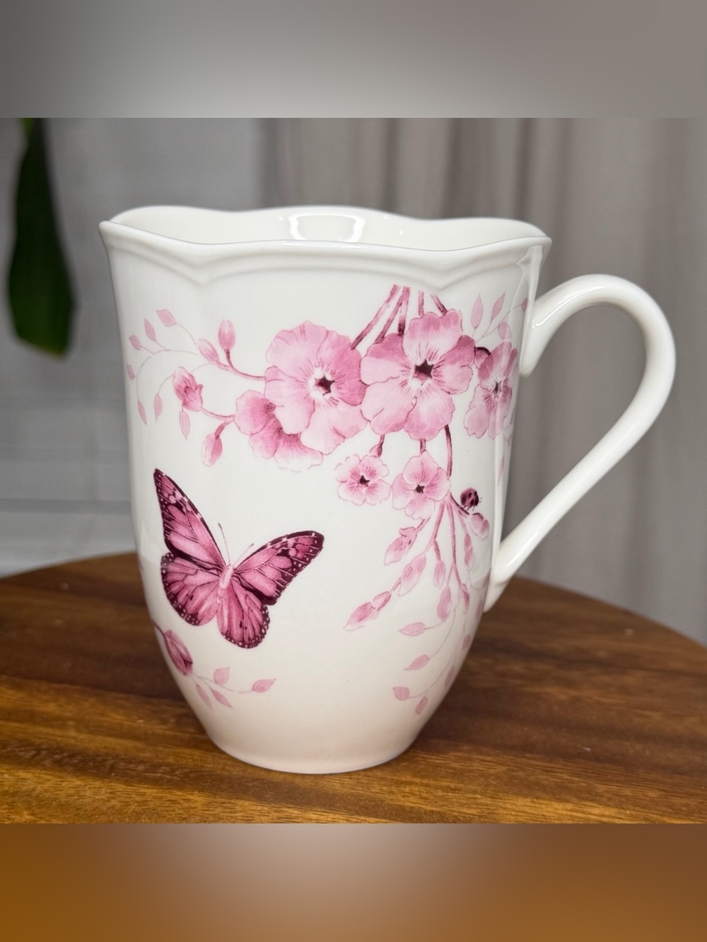 Lenox Butterfly Meadow Toile Pink Scalloped Rim Ceramic Mug 12oz.